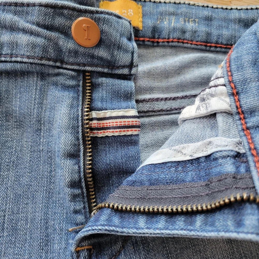 Pilcro and the Letterpress (Anthropologie) Jean shorts - Picture 9 of 12